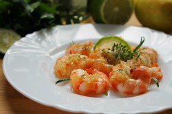 Жареные королевские креветки на сковороде - шаг 9 Жареные королевские креветки на сковороде - шаг 9