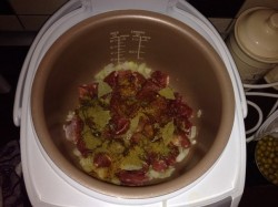 Жаркое в мультиварке из свинины по-сельски - шаг 3