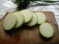 Кабачки на пару быстро и вкусно - шаг 2