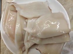 Кальмары в сметанном соусе - шаг 2 Кальмары в сметанном соусе - шаг 2