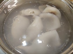 Кальмары в сметанном соусе - шаг 3 Кальмары в сметанном соусе - шаг 3