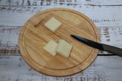 Канапе с колбасой и сыром на шпажках - шаг 1 Канапе с колбасой и сыром на шпажках - шаг 1