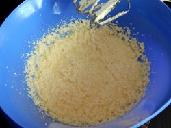 Кекс творожный классический - шаг 4