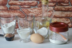 Кекс в кружке за 5 минут в микроволновке - шаг 1 Кекс в кружке за 5 минут в микроволновке - шаг 1