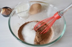 Кекс в кружке за 5 минут в микроволновке - шаг 3 Кекс в кружке за 5 минут в микроволновке - шаг 3