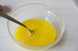 Кекс в кружке за 5 минут в микроволновке - шаг 5 Кекс в кружке за 5 минут в микроволновке - шаг 5