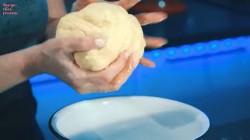 Классические пончики с повидлом жареные во фритюре - шаг 17