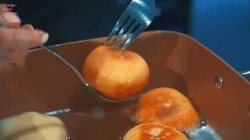 Классические пончики с повидлом жареные во фритюре - шаг 28