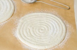 Кокосовый бисквит Дакуаз с ягодами - шаг 14 Кокосовый бисквит Дакуаз с ягодами - шаг 14