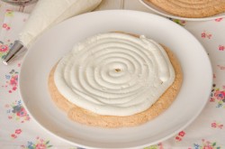 Кокосовый бисквит Дакуаз с ягодами - шаг 21 Кокосовый бисквит Дакуаз с ягодами - шаг 21