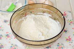 Кокосовый бисквит Дакуаз с ягодами - шаг 9 Кокосовый бисквит Дакуаз с ягодами - шаг 9