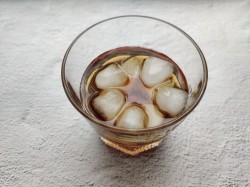 Коктейль Чёрный Русский - шаг 3 Коктейль Чёрный Русский - шаг 3