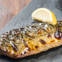 Копчение скумбрии в аэрогриле с жидким дымом