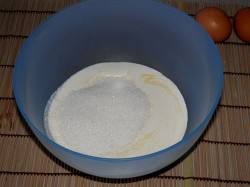 Коржи для торта в мультиварке - шаг 3