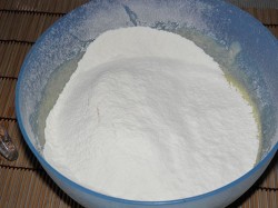 Коржи для торта в мультиварке - шаг 6