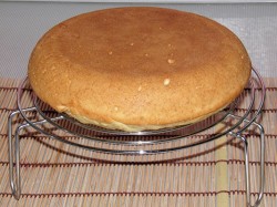 Коржи для торта в мультиварке - шаг 10