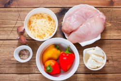 Куриная грудка с болгарским перцем - шаг 1