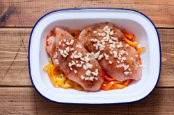 Куриная грудка с болгарским перцем - шаг 5