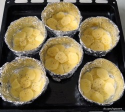 Запеченное филе курицы в фольге Сюрприз - шаг 3 Запеченное филе курицы в фольге Сюрприз - шаг 3