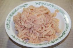 Куриные митболы с сыром в томатном соусе - шаг 4 Куриные митболы с сыром в томатном соусе - шаг 4