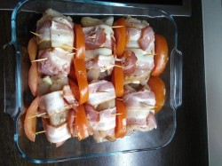 Куриные рулетики с помидором и фетой - шаг 4