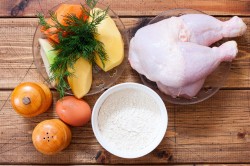 Куриный суп с домашней лапшой - шаг 1 Куриный суп с домашней лапшой - шаг 1