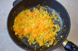 Суп с вермишелью и курицей - шаг 4 Суп с вермишелью и курицей - шаг 4