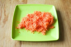 Куриный суп с яйцом и вермишелью - шаг 4 Куриный суп с яйцом и вермишелью - шаг 4