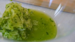 Легкие бутерброды с сыром и креветками - шаг 5