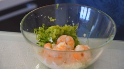 Легкие бутерброды с сыром и креветками - шаг 8