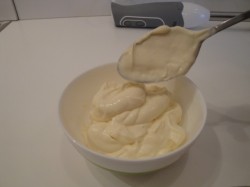 Майонез на горчице с яйцом - шаг 7