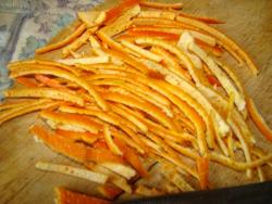 Мандариновый компот из мандарин и яблок на зиму - шаг 4