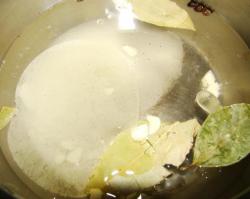 Маринованные кабачки с сахаром укропом чесноком лаврушкой - шаг 5 Маринованные кабачки с сахаром укропом чесноком лаврушкой - шаг 5