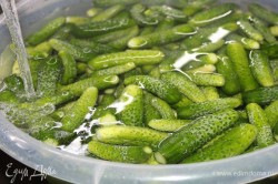 Маринованные хрустящие огурчики на зиму - шаг 1 Маринованные хрустящие огурчики на зиму - шаг 1