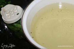 Маринованные хрустящие огурчики на зиму - шаг 4 Маринованные хрустящие огурчики на зиму - шаг 4