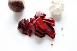 Мариновать чеснок со свеклой - шаг 4 Мариновать чеснок со свеклой - шаг 4