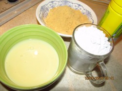 Мастика из сухого молока и сгущенки - шаг 1 Мастика из сухого молока и сгущенки - шаг 1