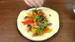 Мексиканский Фахитос в Тортилье - шаг 20