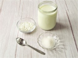 Густой молочный кисель из картофельного крахмала - шаг 1