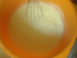 Муссовый торт с черносливом и орехами - шаг 12