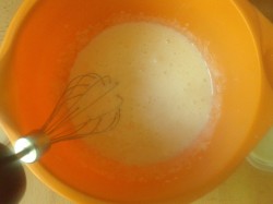 Муссовый торт с черносливом и орехами - шаг 3