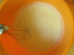 Муссовый торт с черносливом и орехами - шаг 4