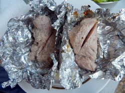 Мясо в фольге на углях - шаг 6