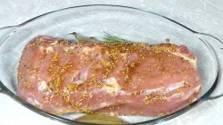 Мясо свинины запечённое в духовке с горчицей и медом - шаг 8