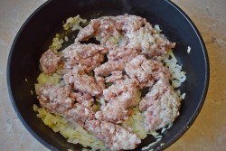 Начинка для блинов из фарша - шаг 4