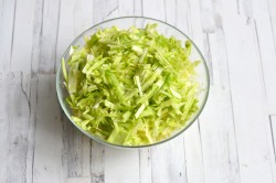 Начинка для пирожков из капусты с яйцом - шаг 2 Начинка для пирожков из капусты с яйцом - шаг 2