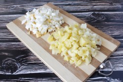 Окрошка на сметане и воде - шаг 2 Окрошка на сметане и воде - шаг 2