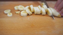 Овсяноблин с бананами на молоке на завтрак - шаг 7