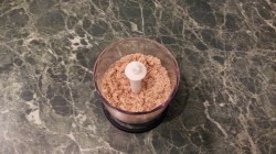 Паштет из копченой скумбрии и грецких орехов - шаг 3