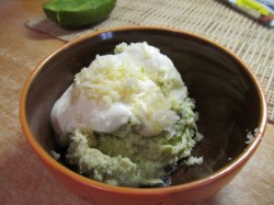 Паста из авокадо для бутербродов - шаг 11